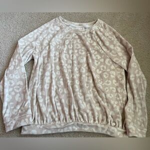 Cat & Jack Cream Leopard Patterned Super Soft Top